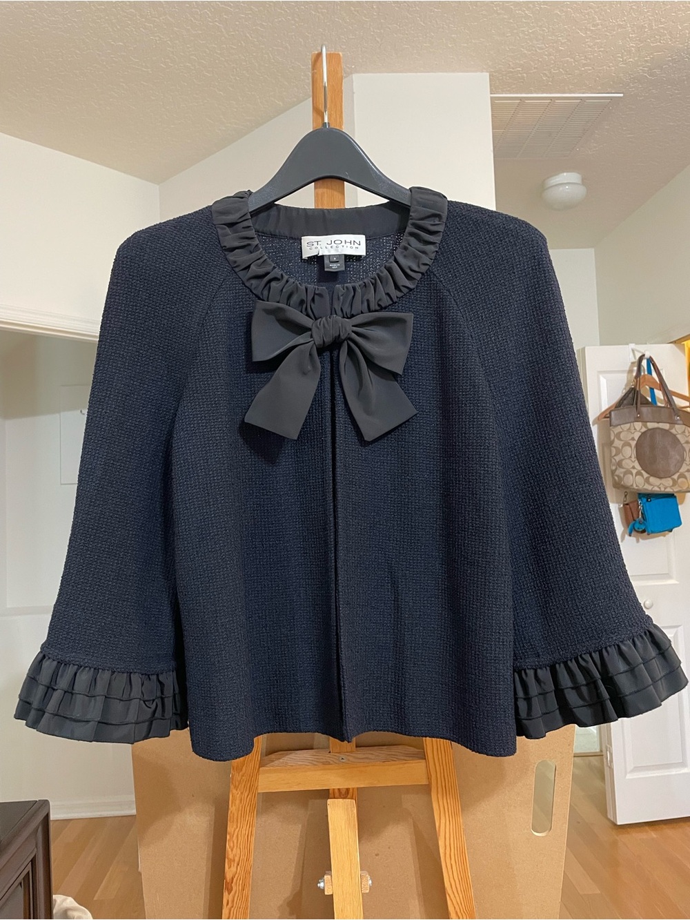 St. John Navy Bow Knit Jacket Size 6 Wool Blend Ruffle Trim Made in USA